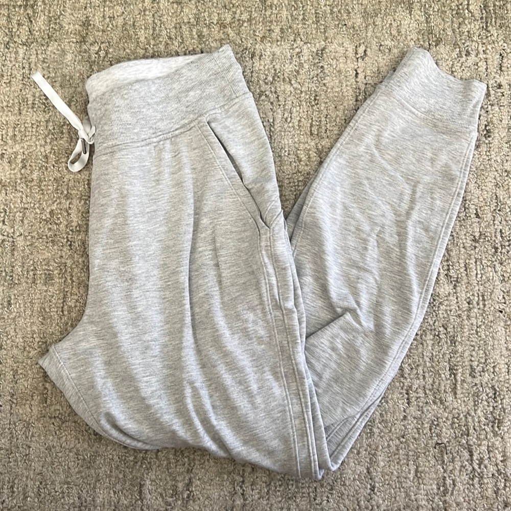 Lululemon joggers